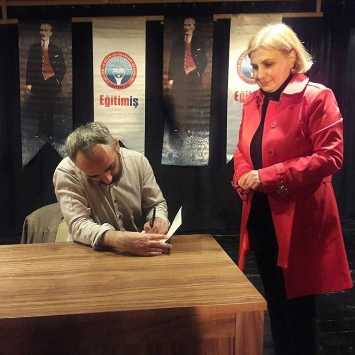BasakRose's tweet photo. Gazeteci Yazar İsmail Saymaz..Seninle gurur duyuyorum köylüm.Cumhuriyet ve Atatürk sevgisi hiç bitmeyecek senin gibiler oldukça..🙏 https://t.co/XRWT949PzM