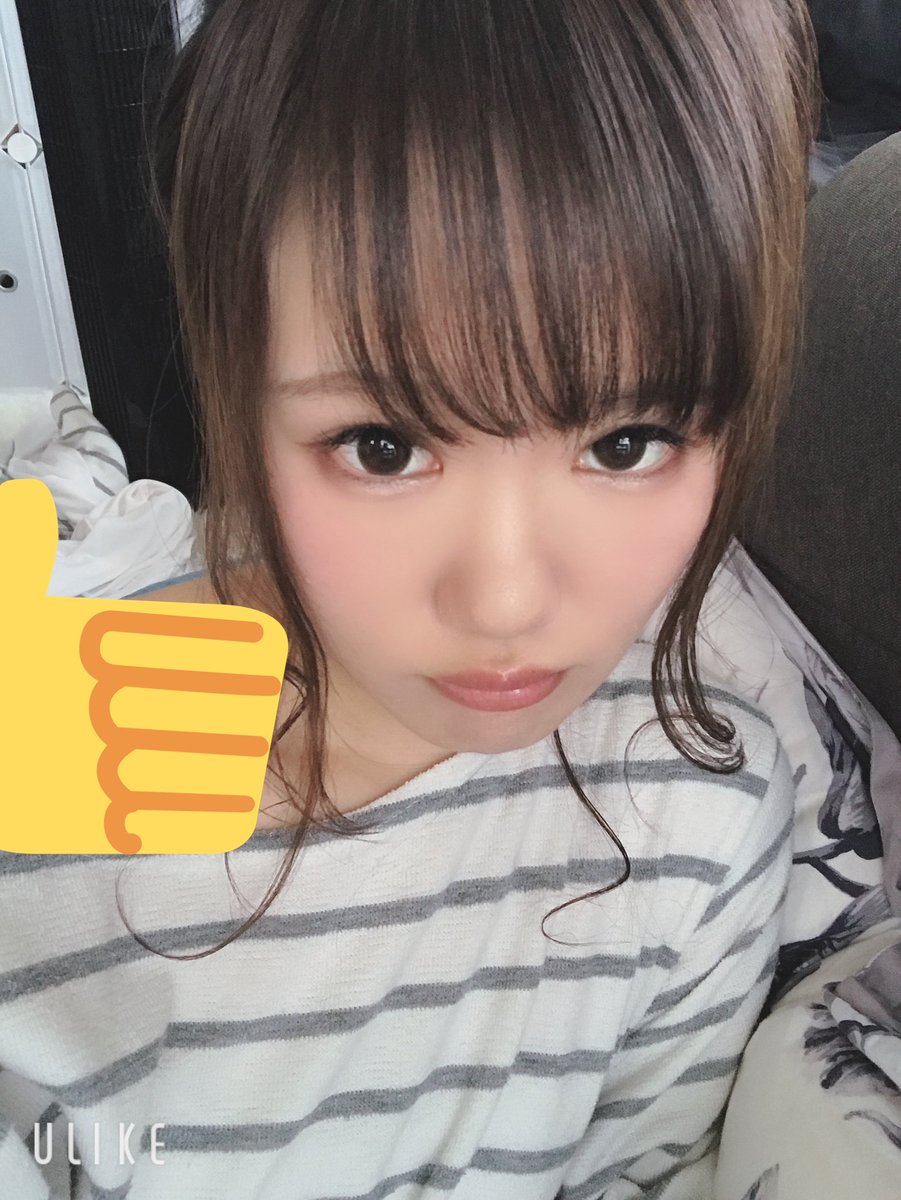 akhsmz's tweet photo. 2020年もよろしくお願いします。
とっても無駄に自撮り載せてみます🥺
今年もいろいろがんばる。楽しむ。生きる。 https://t.co/KID7GAPKK7