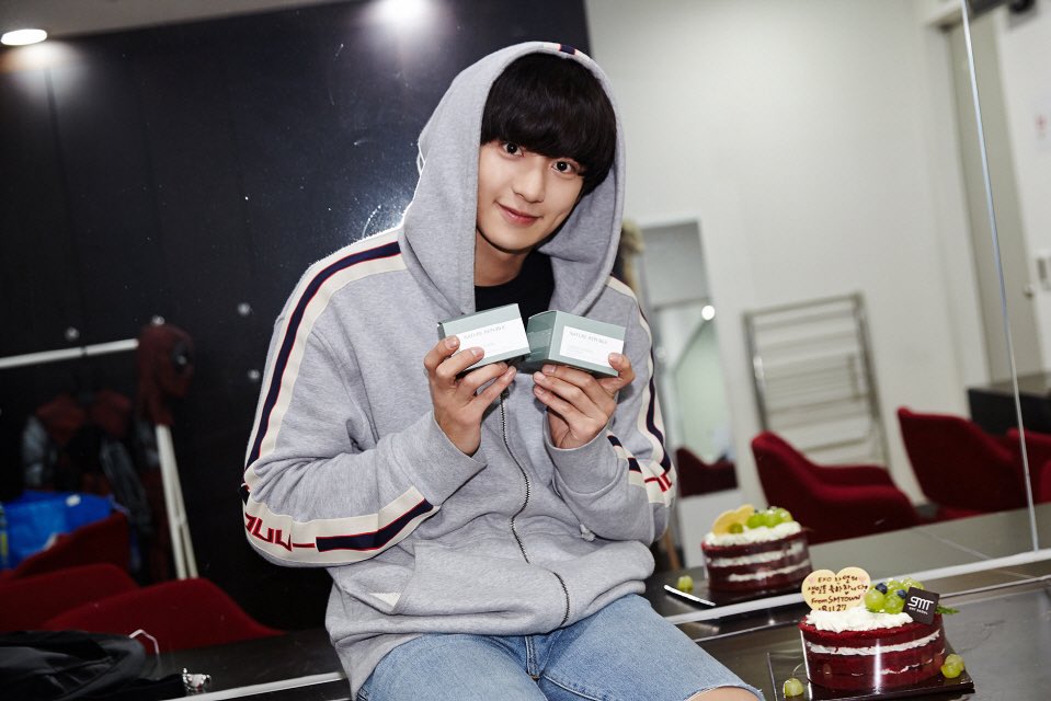 from_star_exo's tweet photo. 181205 [Staff Diary] https://t.co/NTelN8zG1H