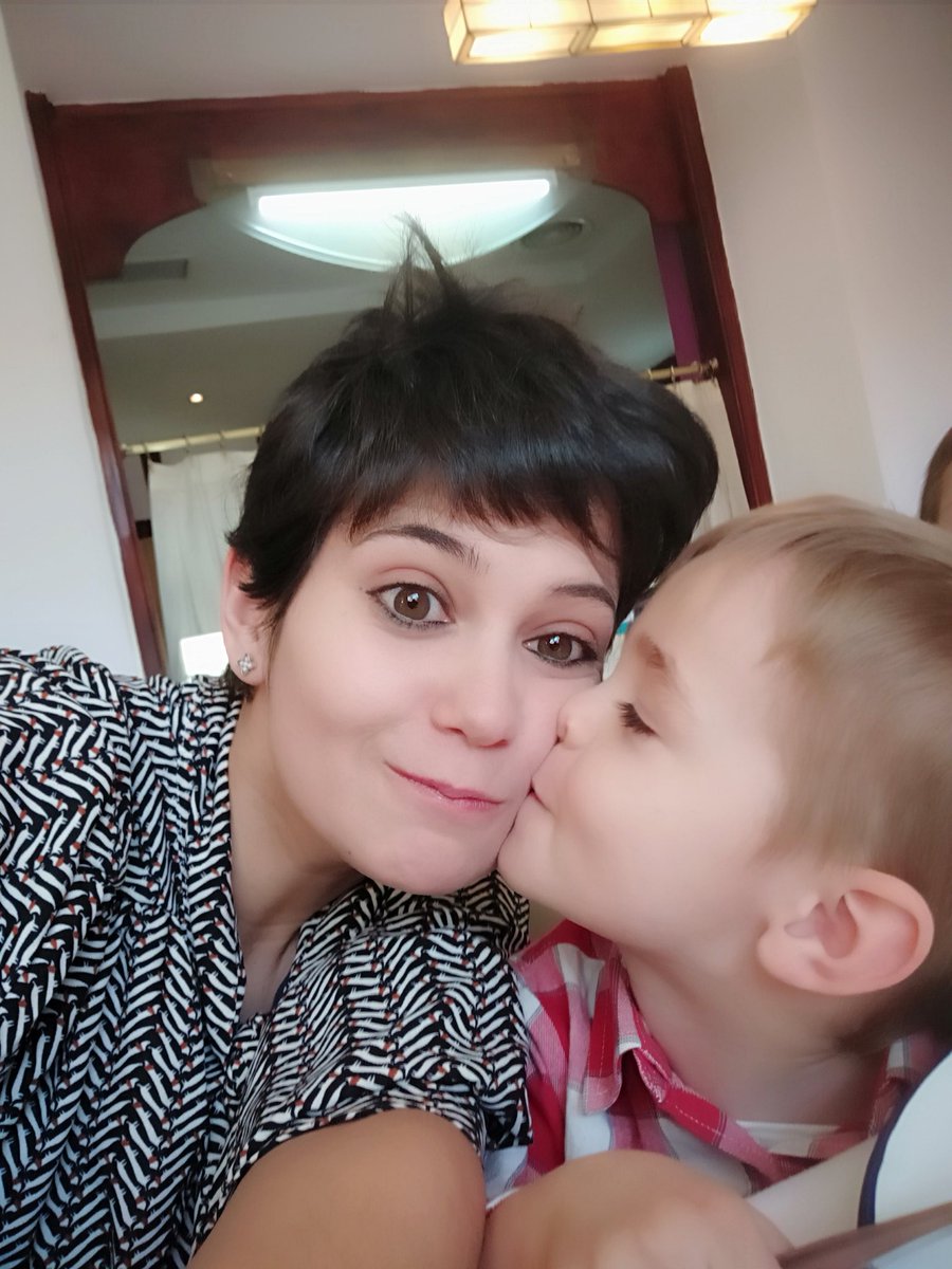 srojasz87's tweet image. #QueridosReyesMagos, este año os estamos esperando con más ilusión y nervios que nunca. Os pedimos salud, graduarnos en Adalab, un trabajo de programadora Front-End junior y algún que otro juego de mesa familiar ;) Que ya vienen!!!! #conojosdeniños