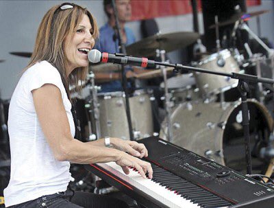 dbbogart's tweet photo. Today in Palm Desert, CA! Solo &amp; Steinway - Singer/songwriter original music with surprise guest! At VENUS - The Healing Center 3-5pm https://t.co/hEzD0GInp0 // @PalmSpringsCA @palmspringsguru @VisitPalmDesert @COACHELLAEVENTS @AnInsidersGuide @NiteMusic1 https://t.co/OsllRi6MXJ