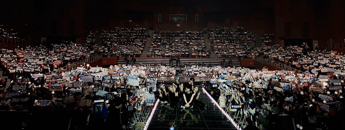 imsedjun's tweet image. [ #⃟임세준 ] Today our 1st Concert NEW WORLD is ended. 😭 Thank you Alices for came and supporting us till now! Thank you for the good memories we created it together in two days! We love you, Alice! 💛💙