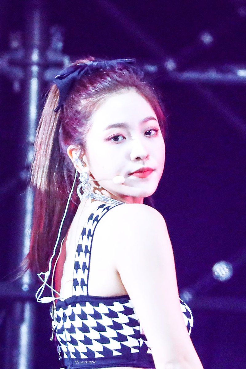 yerimese's tweet photo. 200104 
#예리 #YeRi #RedVelvet #레드벨벳 https://t.co/lACU0Mlbj1