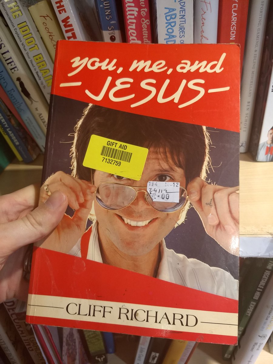 annisface's tweet photo. The charity shop near my house had some absolutely cracking titles on the shelf today. 

Particularly taken with 'The Domesday Book of Mammoth Pike', but 'Prophetic Balloon Modelling' has left me with SO MANY unanswered questions... https://t.co/FzM40T1Tk6