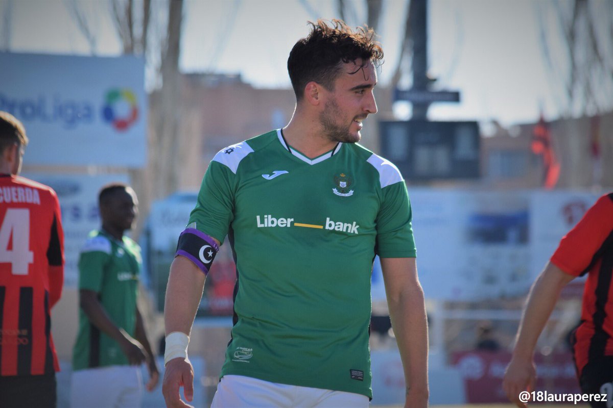 CD_Toledo's tweet photo. 👑👑👑 ¿Quieres que SSMM los Reyes Magos te traigan la camiseta de tu #CDToledo este 6 de enero?

1️⃣ RT este tuit 💚🤍

2️⃣ Sigue a nuestra cuenta oficial

🇳🇬 @CD_Toledo 

¡Mucha suerte! 💪

#ContamosContigo 💚⚪️ https://t.co/PDIXiEyuWd