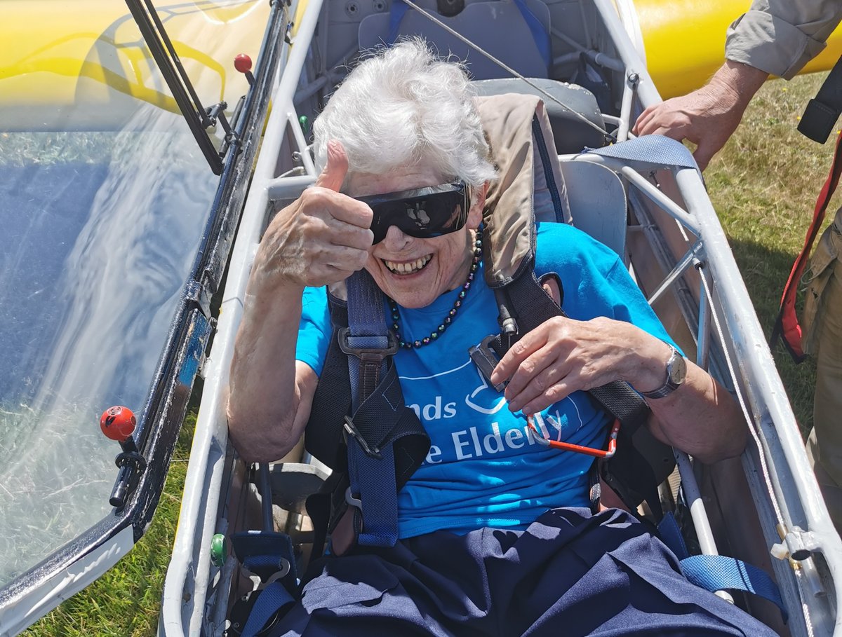 FriendsElderly's tweet photo. Our final 2019 highlight is when brave 87-year-old Pat Tuffey from our #Bournemouth #carehome got as high as 3,000 feet in a glider to raise money for a sensory garden. Incredible 👏 https://t.co/n8jELc0Y2J https://t.co/xhoBmZPFLA