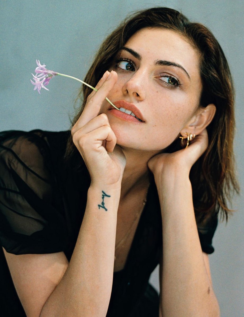 pixts's tweet photo. phoebe tonkin for so it goes magazine ⋆ ph. james wright https://t.co/LoOUDuronD
