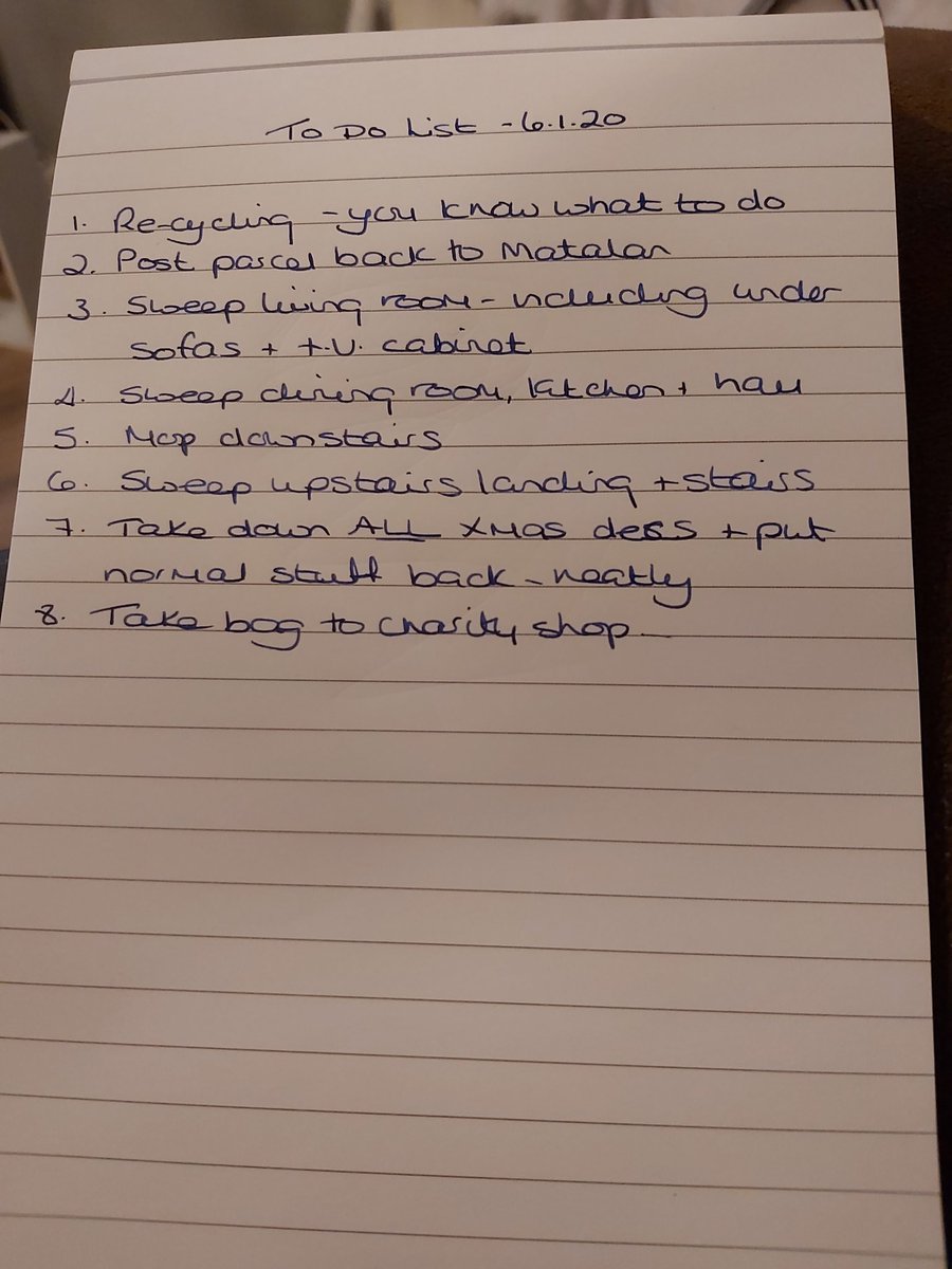 CEW333's tweet image. Last day of #christmasholidays tomorrow and #Teens ask ' do you need us to do anything? ...........

Yes, yes I do 👇👇👇👇
#lovealist