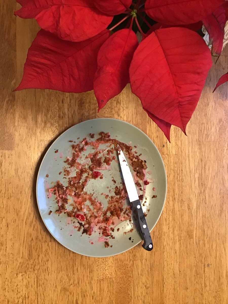 MaynardLara's tweet photo. Should old acquaintance be forgot,
and never brought to mind?
Should old acquaintance be forgot,
and old lang syne?
Farewell, Christmas cherry cake. It was good to know ya. #12daysofCakemas #12DaysofChristmas #cake #Christmas https://t.co/uOUSfvOnbj