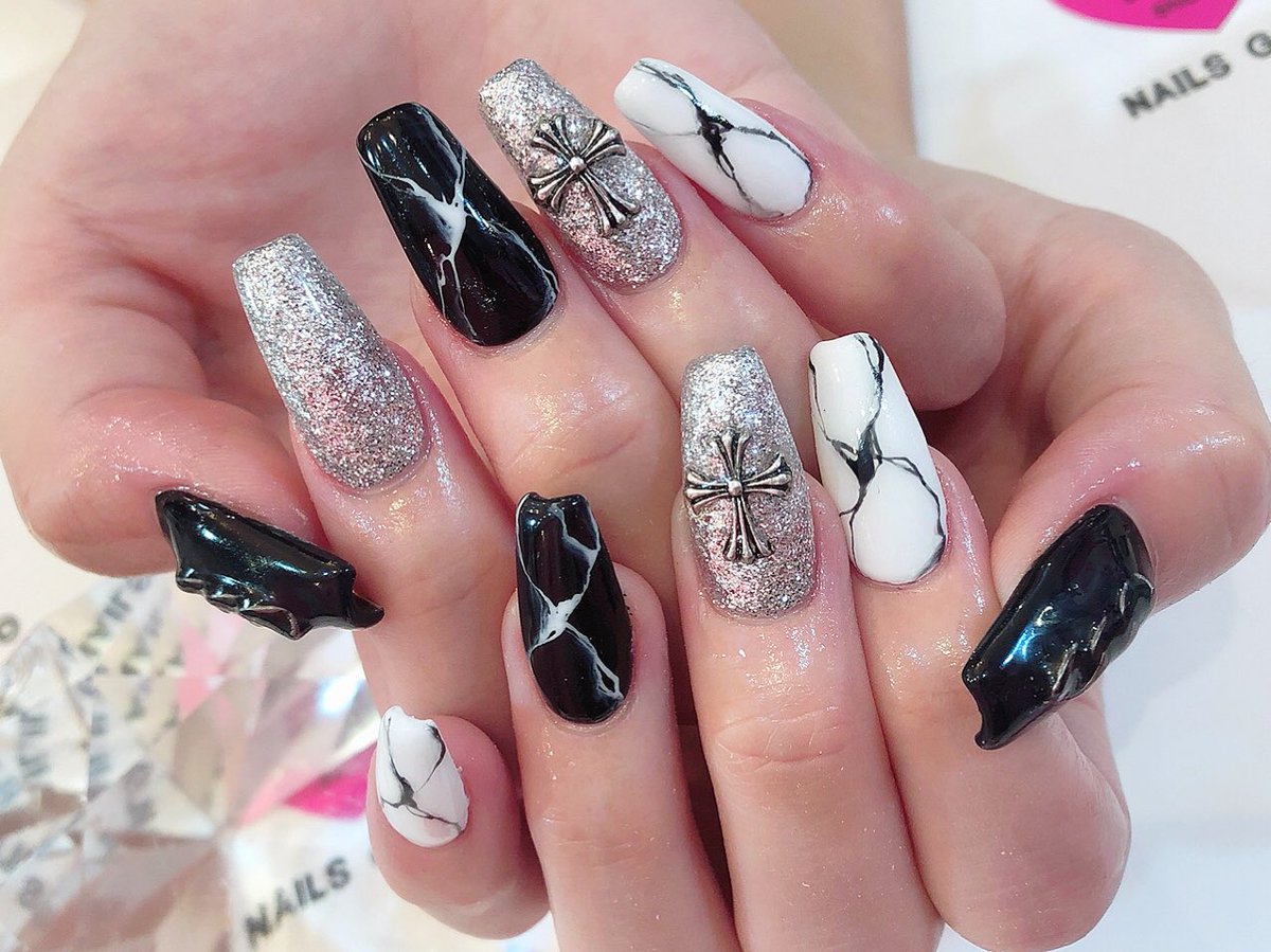 O Xrhsths Nailsgogo Sto Twitter 渋谷 ネイルサロン Nailsgogo お正月ネイル 担当 ミツダ クロムハーツネイル モノトーンネイル 大理石ネイル ありがとうございました T Co Ilvuvmt64i 03 5728 4343 渋谷ネイルサロン ネイル スカルプネイル
