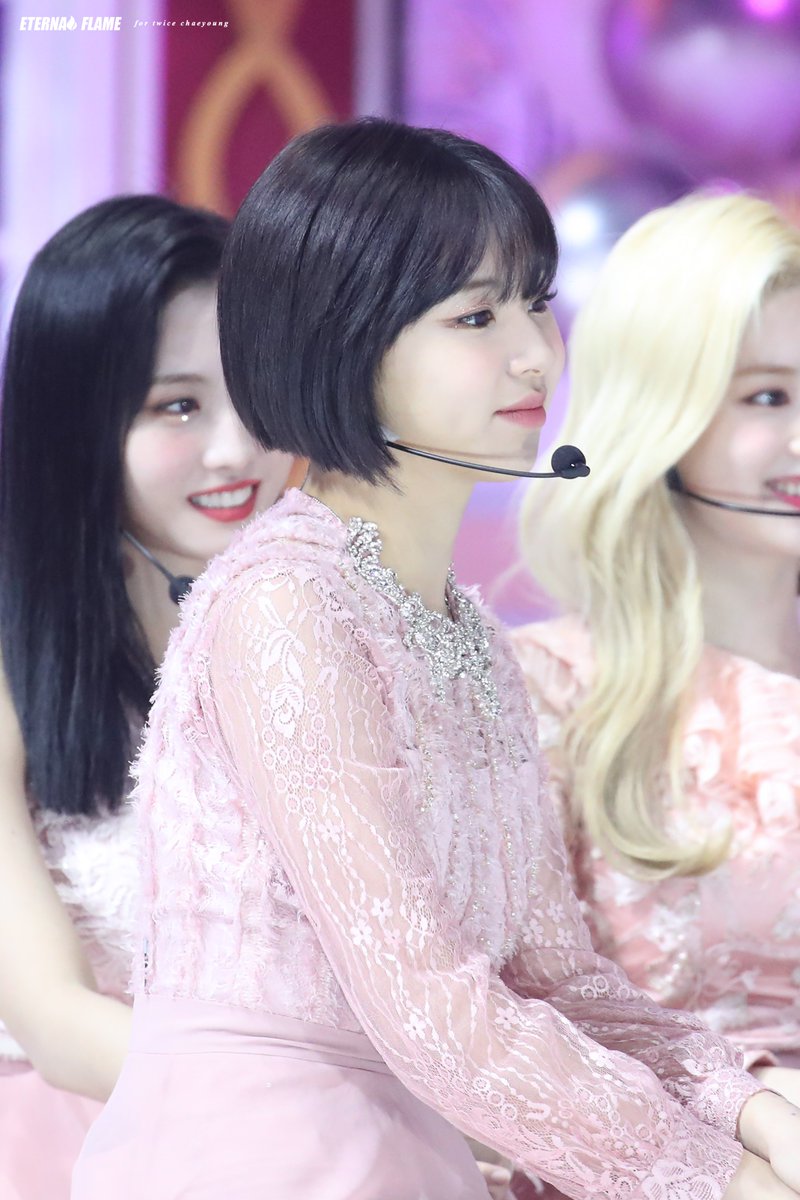 Chaeyoung_hk's tweet photo. 200104 GDA
우리 딸기공주님 너..너무.. 예뻐🍓
@JYPETWICE #트와이스 #채영 #TWICE #CHAEYOUNG #彩瑛 #チェヨン https://t.co/3X2QxeNeii