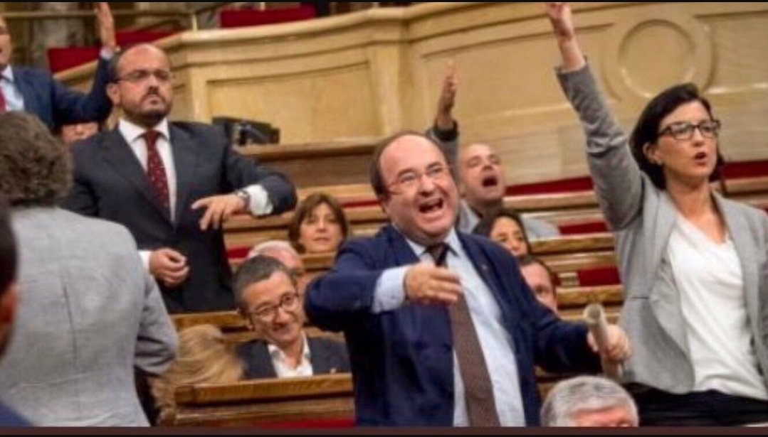 És exactament així. I la presidenta <a href="/ForcadellCarme/">Carme Forcadell Lluís</a> és a la presó per un debat en què els socialistes es van esforçar a convertir en una gran tangana. Tenim memòria.