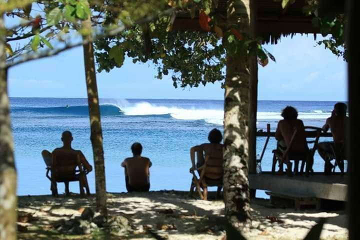 Wavecation's tweet photo. Our kind of Sunday morning! 🌊 #viewingparty #mentawais #lancesright
📷: Lance's Right Villas - Mentawais
https://t.co/DpjsZn5ozj https://t.co/oJfW4OJLsq