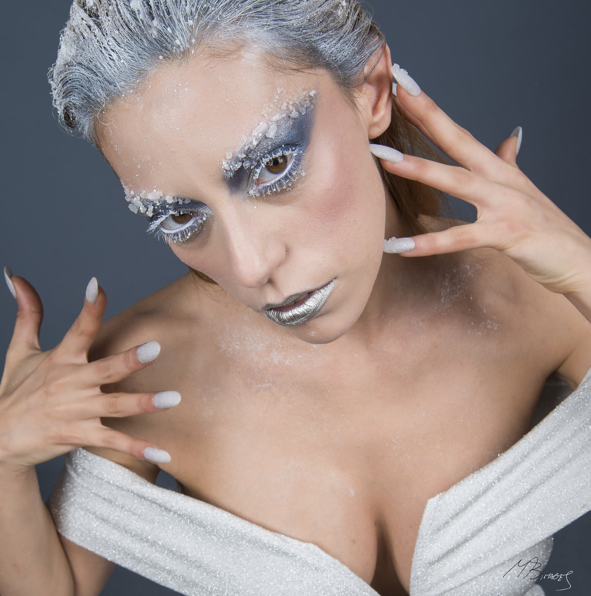 The Seasons @ 2020
"WINTER"

Model Elena Vittoriani
Make Up &amp; Hairstyle Stefania Mercuri

#model #modelling #winter #makeup #fashionphotography #glamourshots #salaposa #cold #Nikon #italianmodel #seasons #wintershoot #Reflex #photooftheday #photo