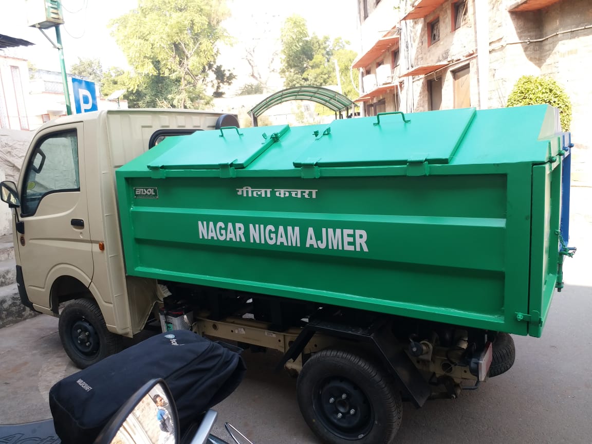 Nagar Nigam Ajmer purchased 90 new auri tippers for primary collection @SwachhSurvekshan #SwachhSurvekshan2020 #SwachhSurvekshan #MoUHA #MoUHA_india