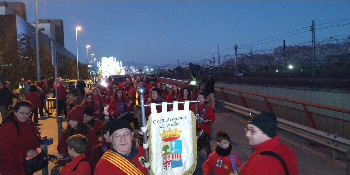 c_aragonmollet's tweet photo. Un año más participando en la Rúa de Los Reyes Magos #mollet @ajmollet  @GobAragon https://t.co/s8EoAPC6ge