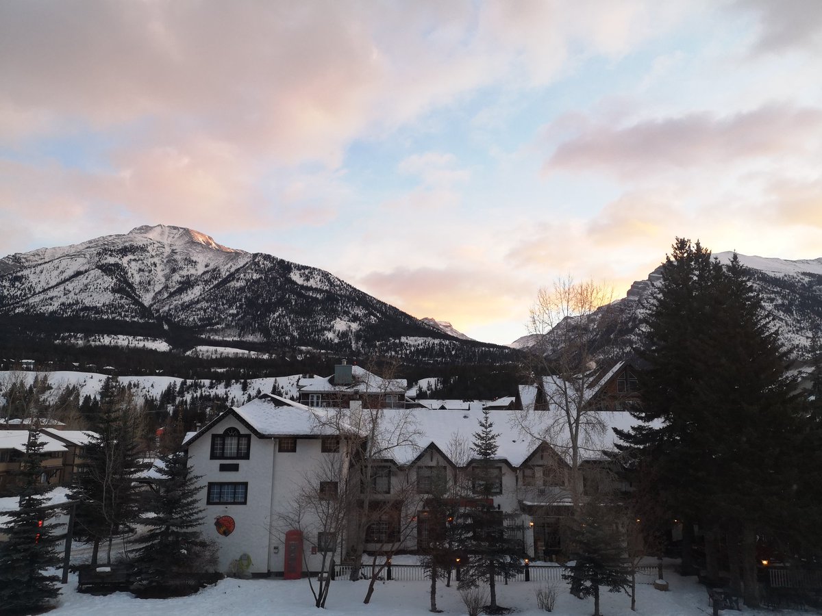 3 wins and 2 losses puts us out the competition this weekend 😔

Goodbye Banff 👋

Off to Brantford next weekend!