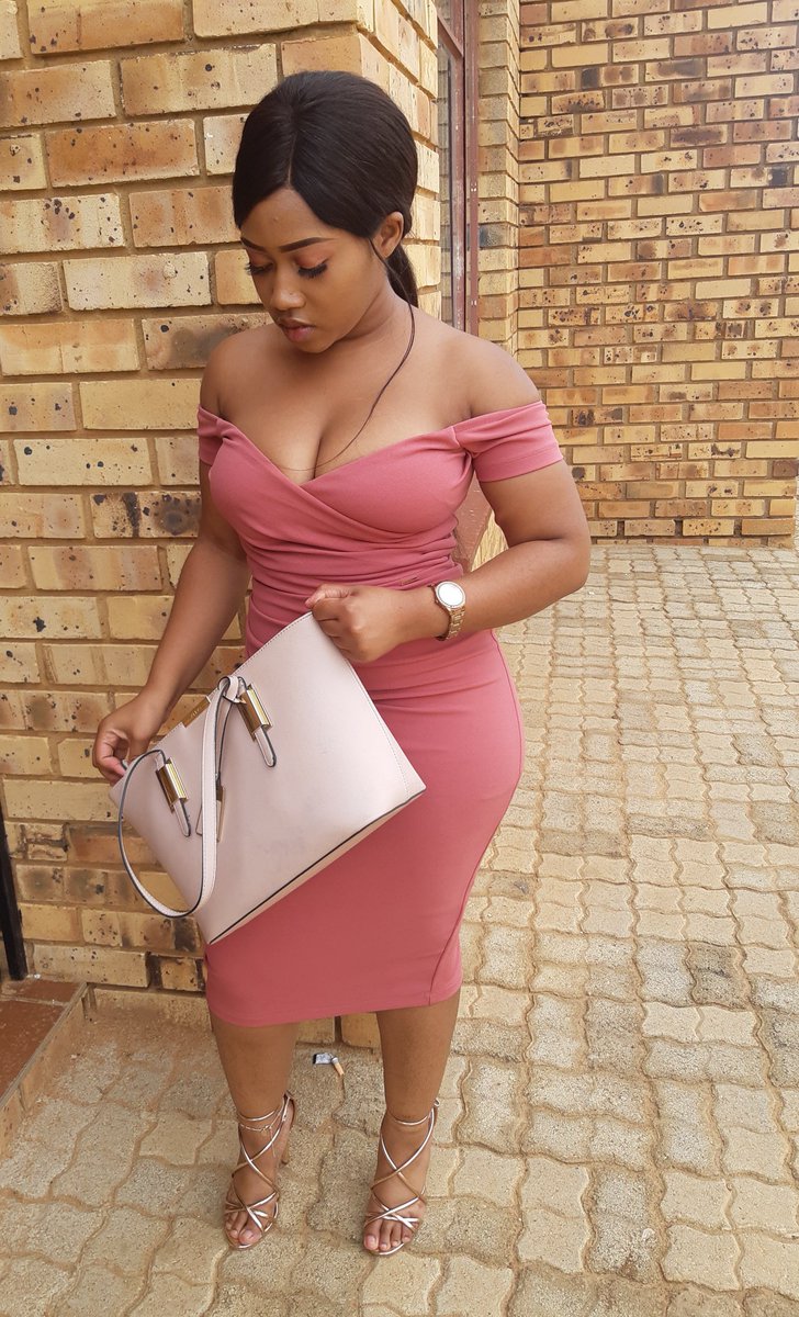 tshepi_x03's tweet photo. To a blessed Sunday. #FirstSunday2020 https://t.co/IEr1TCHXjC
