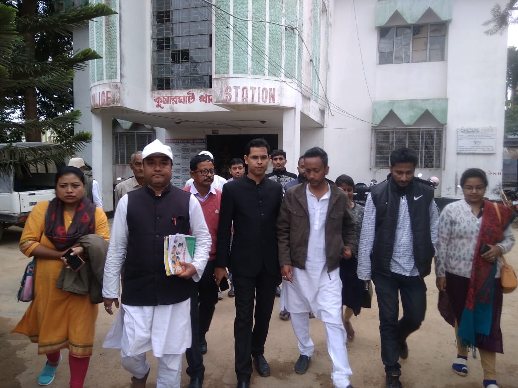 PrasenjitDas_'s tweet photo. Protest rally at #kumarghat organized by #Fatikroy #Pabiachara assembly BCC and AYC demanding safety for#womens and arrest of BJP goons who burned Sonaimuri party office and detoriorating law and order at kumarghat #Tripura https://t.co/fRQTJNhzoZ