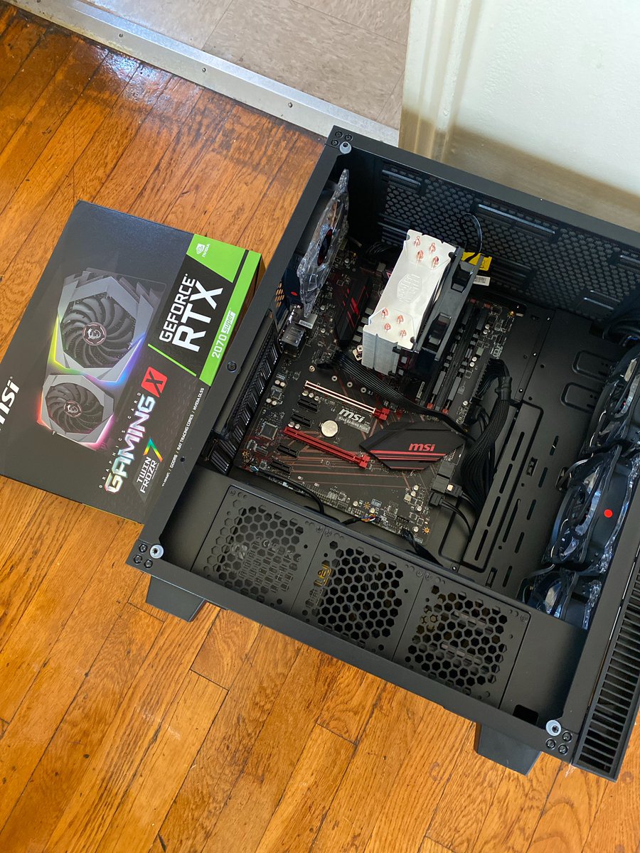 HalfMoonPCBuild's tweet image. Finished up this system today.