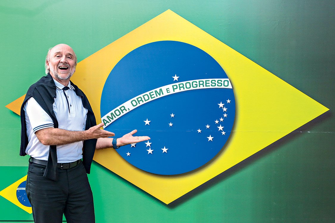 takemeout's tweet photo. caraio a bandeira do brasil com redesign pelo hans donner tem degradê e drop shadow??????? https://t.co/aPUcqOOOfr