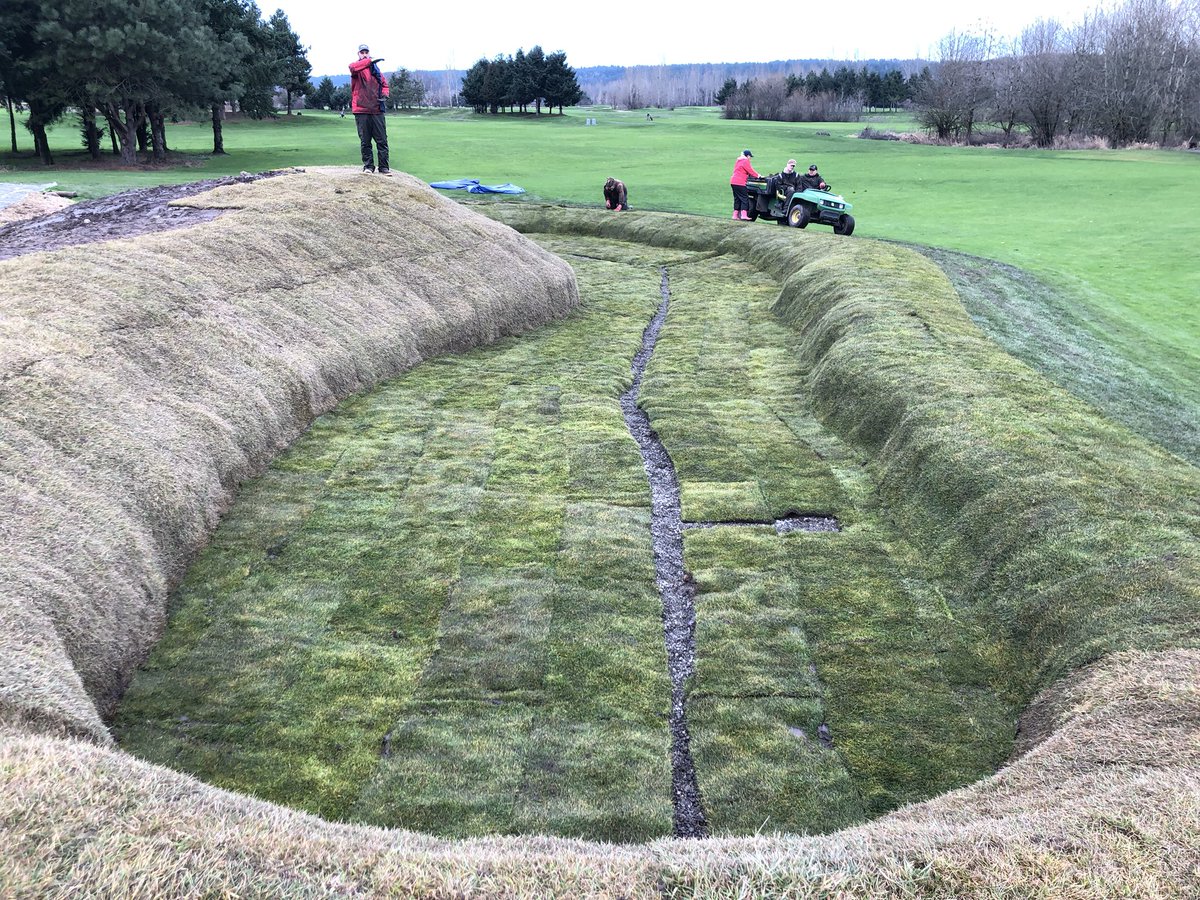 RS_turf's tweet photo. @Jrothturf and crew have done an outstanding job completing the first 4 bunkers these past two weeks in less than ideal weather.  Only 22 more to finish on the first course. #willowsrun https://t.co/Ets5N1k3ML