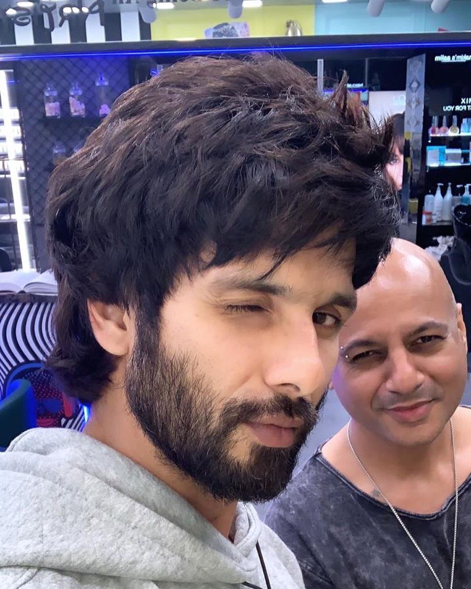 shahidkapoorFC's tweet photo. INSTA POST by @AalimHakim
โThe Super Duper @shahidkapoor ๐ at Salon Hakimโs Aalim โค๏ธ #salonhakimsaalim #hakimsaalimbandra #shahidkapoor #aalimhakim #harocks๐ค โค๏ธโ
https://t.co/6e8vu5ilFU
Super awesome!!๐๐โค๏ธ https://t.co/CeWmWW2TXi