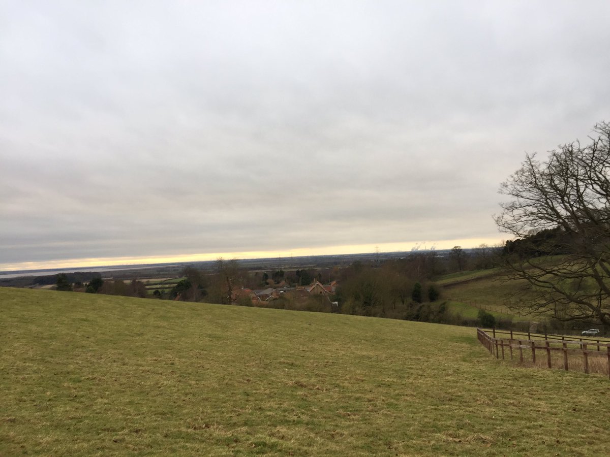 Tigersue66's tweet photo. Bit of fresh air, a walk up a big hill (well for round here) followed by stew and dumplings. Mmmm #brantingham #woldsway #seeformiles #freshair https://t.co/WVR5hZjhiO