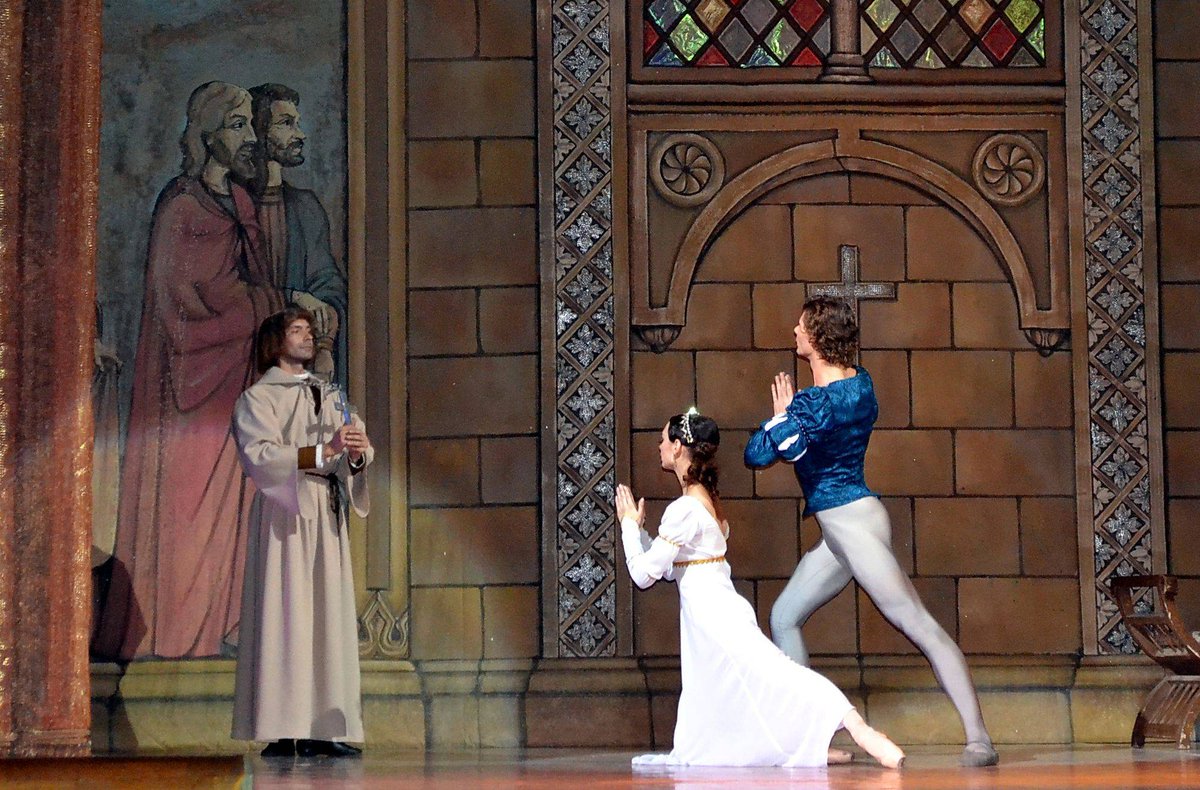 ParamountAurora's tweet photo. Praying everyone has their tickets to The National Ballet Theatre of Odessa's Romeo and Juliet on January 26. #romeoAndJuliet #ShakespeareSunday #ParamountAurora https://t.co/XqhS8trT6Q