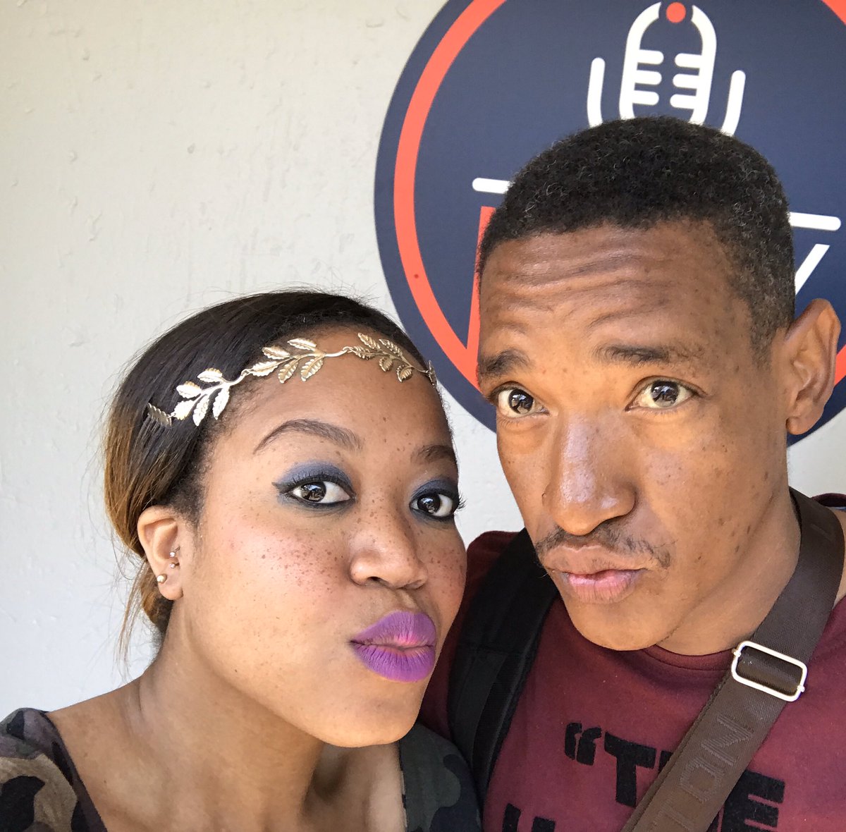 QueenAzizzar's tweet photo. I havenโt said anything just because Iโm so tired of death...๐ & starting the year like this again was just too much. But, Iโll miss you, โFriendโ. U always told me how u loved my work ethic & that u respect me - it meant everything. U were GREAT. Now, u can rest.
#RIPChilliM https://t.co/TuGjP7y5Am