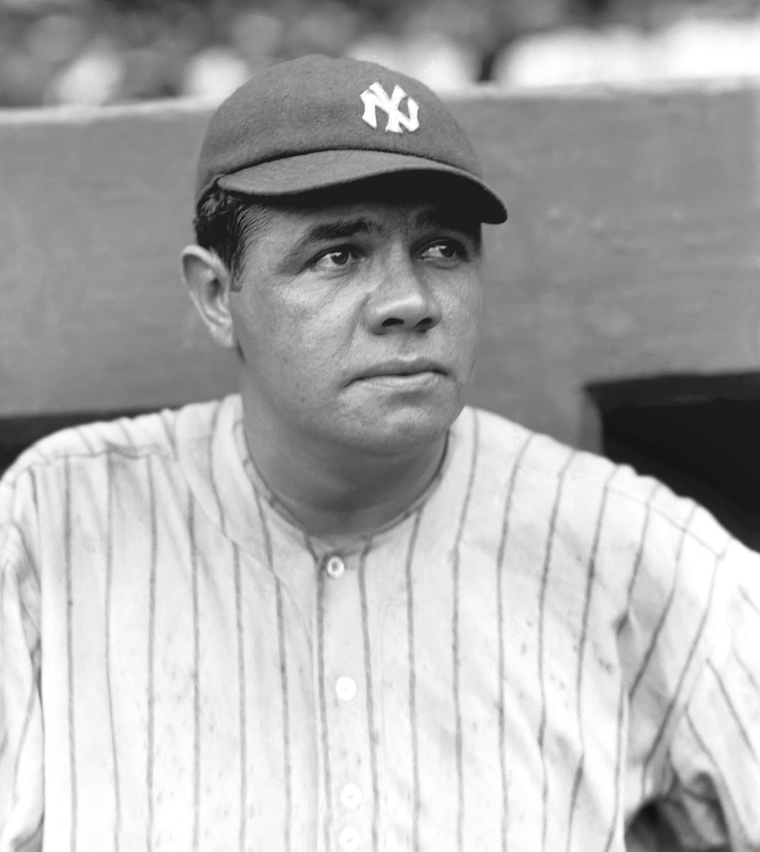 wilson_braydon's tweet photo. 100 years go today, Babe Ruth, became a Yankee and changed the franchise and baseball forever. #baberuth #yankees #baseball #housethatruthbuilt #curseofthebambino https://t.co/woMEKY77sX