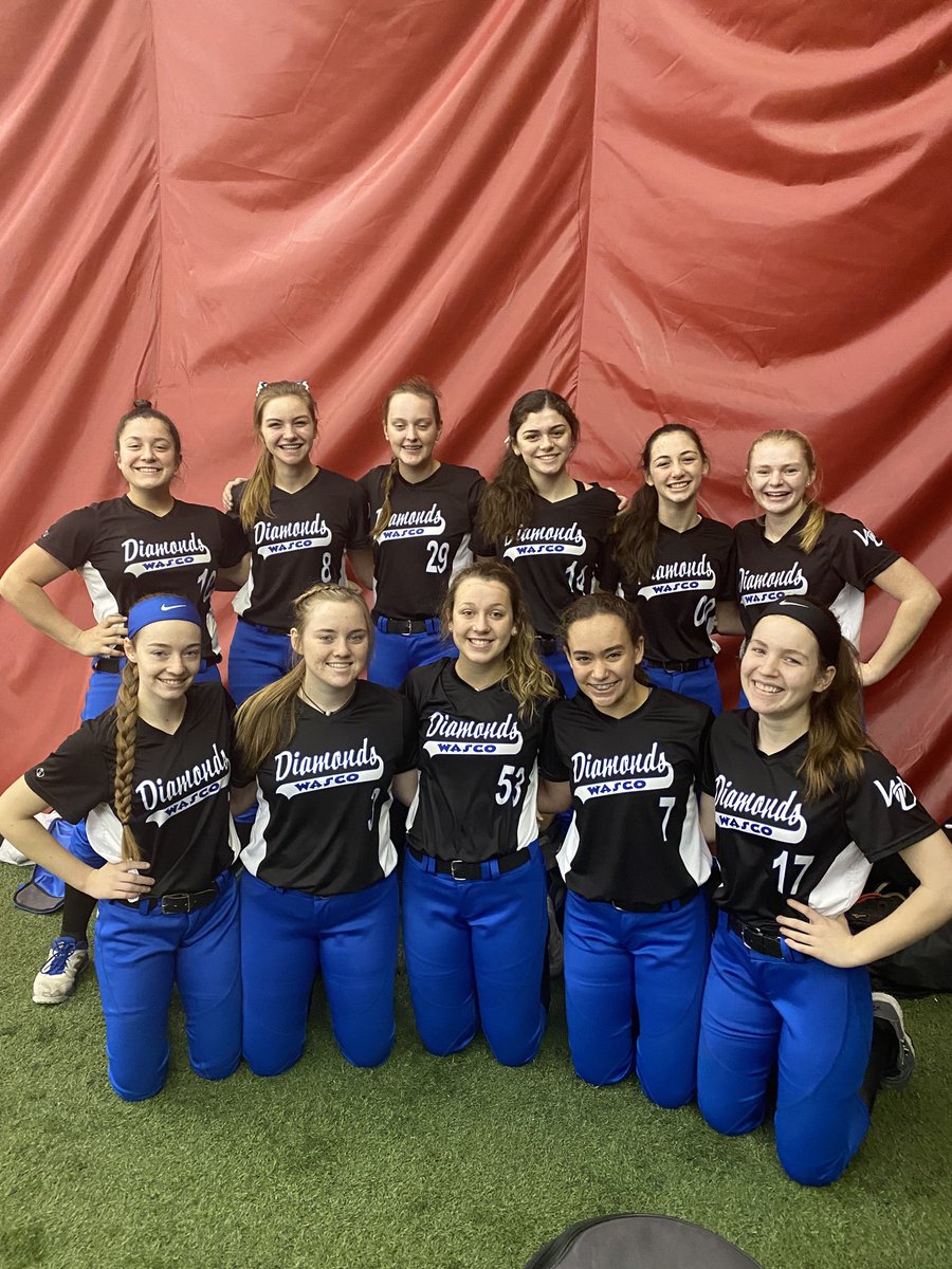 Wasco18uwm's tweet photo. That’s the way to start the
New Year!!!! 
Platinum Champions
5-0, 3 RA, 22 RS 
#defense
#pitching
#hitting
#wascoproud https://t.co/ptvhq3LP5D