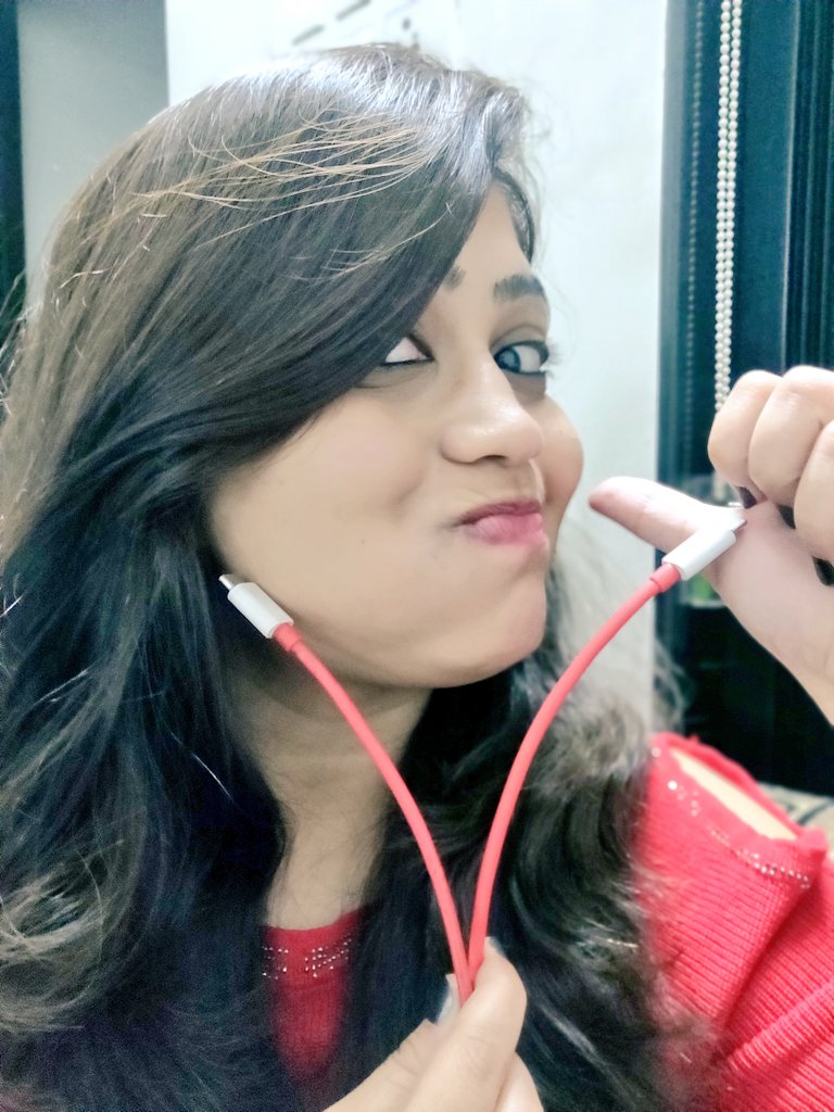 Swaty_Here's tweet image. The love for Red and  @OnePlus_IN - I belong to the #RedCableClub Own the power of technology! 😍