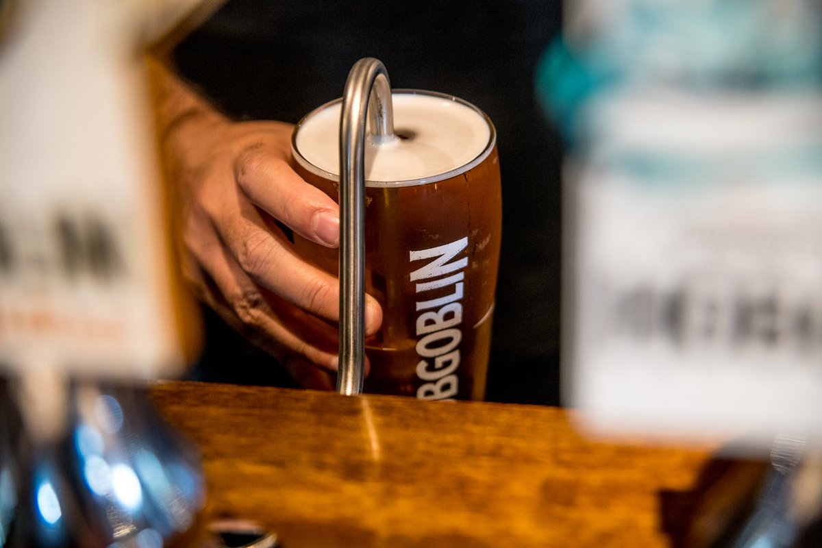 HobgoblinBeer's tweet photo. Hobgoblin doesn't do Dry January. Sorry not sorry. #BornHonest https://t.co/JdYWpWWIXU