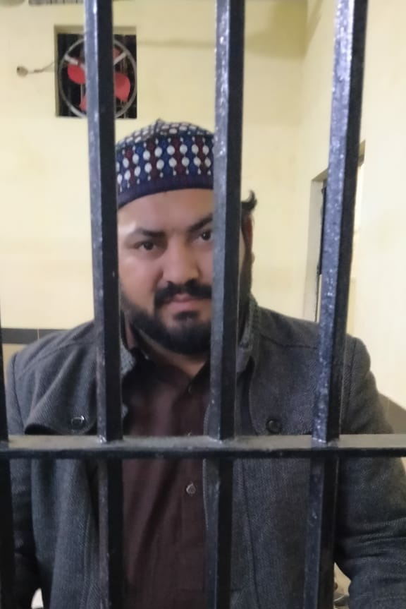 MashwaniAzhar's tweet photo. The main culprit in #NankanaSahib incident Imran has been arrested

FIR # 6/2020  u/s 295A/290/291/341/506/148/ 149, 6 sound system /7ATA  has been registered at Nanakan Police Station https://t.co/v1LYzO7ACI