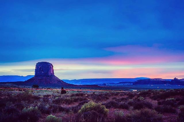 .
.
.
.
.
#monumentvalley #monumentvalleynavajotribalpark #americansouthwest #desertsouthwest #lighttrails #lighttrailsphotography #twilight #twilightscapes #arizonaphotographer #exploreaz 
#explorearizona #azgrammers #weroamarizona  #visitarizona #insta… ift.tt/2sFz7tP