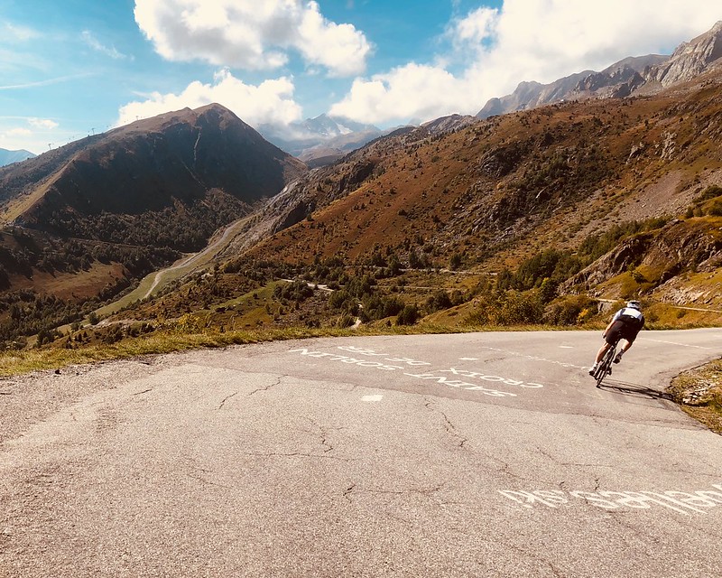 NealDoggett's tweet photo. Happy New Year and a new challenge for me. This year I am riding six stages of the Tour de France to raise money to help disadvantaged young people. You can read more here: https://t.co/wYQCxqmRRz Please support me if you can, all donations are very much appreciated. https://t.co/rmhb44OjNw