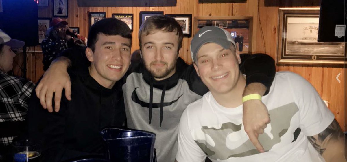 dgotts_05's tweet photo. Happy birthday to my brother @T_Love0104! Hope you have a good one! Miss ya, I’ll be seeing ya soon!❤️💪 🛁 https://t.co/HctAXnR6X2