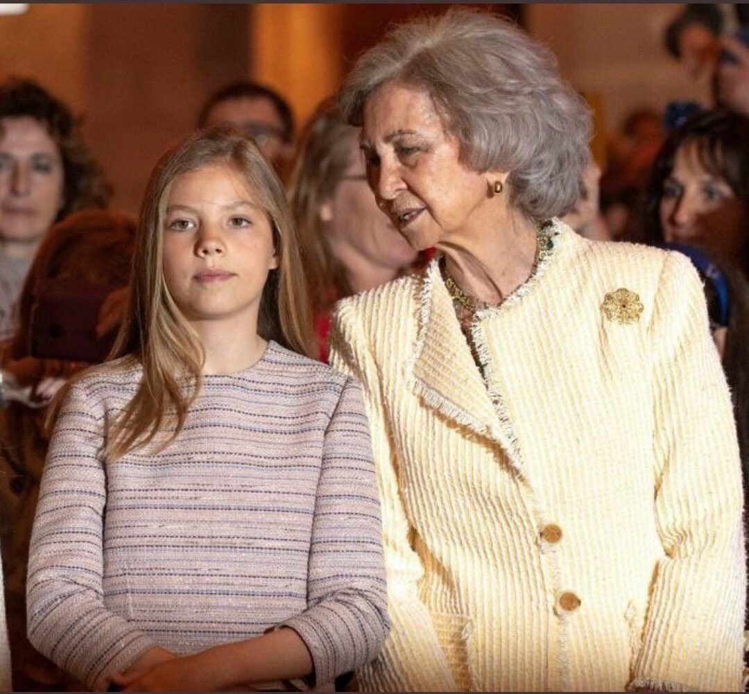 --Los reyes son los padres.