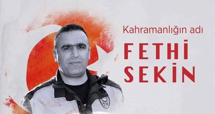 Ülkemizin birlik ve bütünlüğüne, milli iradeye ve devletin bekasına yönelik ihaneti önlemek için şehit düşen #FethiSekin’i, şehadetinin üçüncü senesinde tüm şehitlerimizle birlikte rahmet,minnet ve saygıyla anıyoruz.<a href="/Mil_Burosen/">Mil-BüroSen</a> <a href="/milenerjisen/">MİL-ENERJİ SEN</a> <a href="/milsagliksen/">Mil-Sağlık Sen</a> #ŞehitlerÖlmez