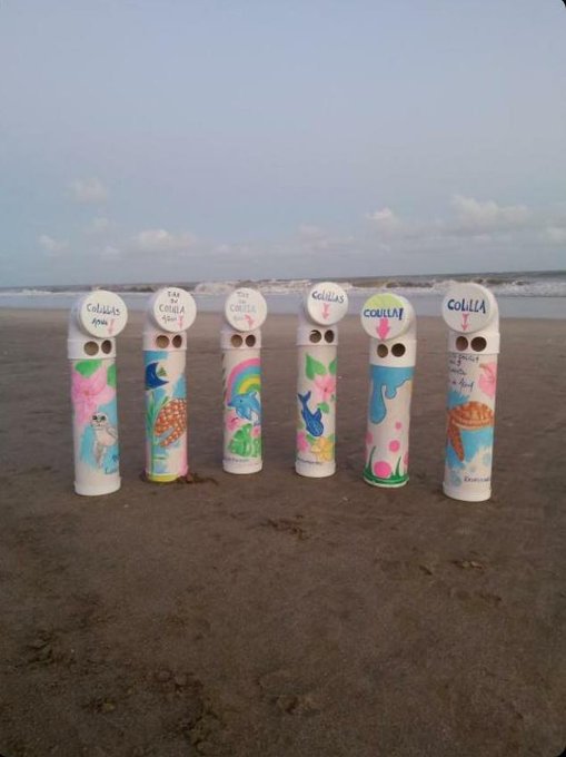 plisotto's tweet photo. Cada colilla de cigarrillo contamina unos 50 litros de agua.
En #Ostende, #ValeriadelMar y #Pinamar se colocaron estos ceniceros gigantes, para dejar allí los desechos del cigarrillo.
Este verano hagamos entre todos unas #PlayasLibresdeHumo. @YoAmoMiPlayaOK https://t.co/K7TE2wsNXK