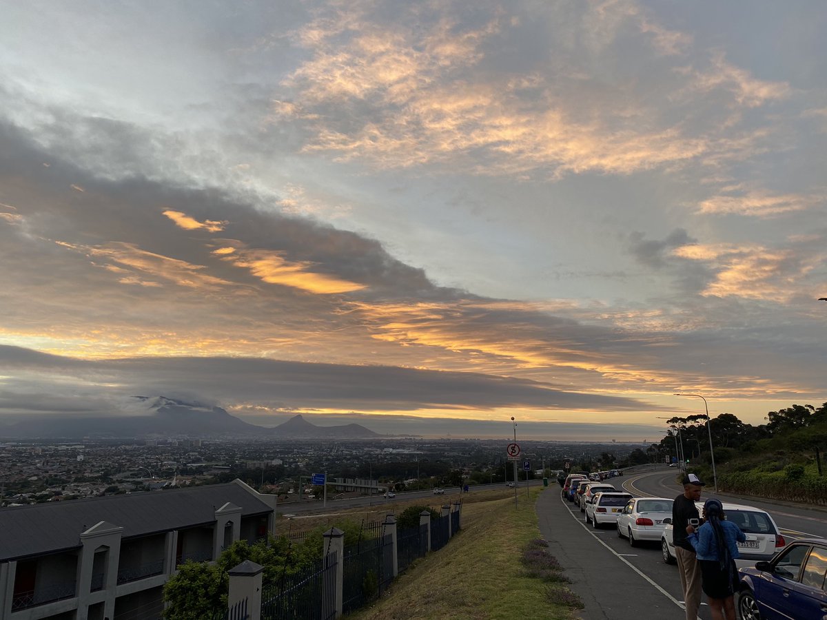 PastorMacMaster's tweet photo. #MotherCity #CapeSunset https://t.co/sBKqg9lOoA