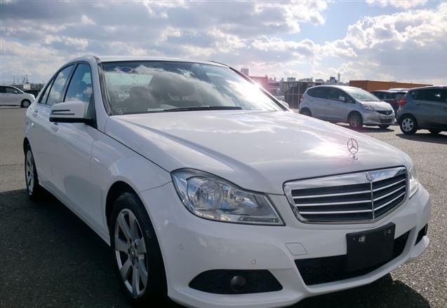 HybridAuto2's tweet photo. 2013 MERCEDES C180
Kes 900,000/- To Mombasa port
#BLUEEFFICIENCY
#HybrandAuto
#OnlyInKenya https://t.co/2szpEA6JjY