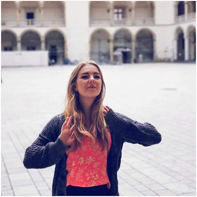 Throwing it back to last year's holiday to Krakow 😍 honestly one of my favourite countries I've visited, can't wait to explore more of Poland in the future. Amazing architecture, great food and cheap beer - what more could you want? ift.tt/2tyt6yQ