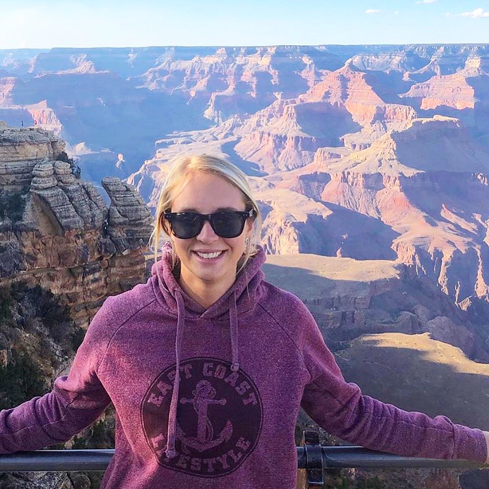 EASTCOASTLIFEST's tweet photo. By reppin when you travel you’ll start conversations about the east coast &amp; connect with others that love life by the ocean or have memories of their visit out east 🌊

RETWEET or Reply back where you rep to be entered to win a hoodie of your choice! ⚓️🌎 https://t.co/CfXmw6Hlm6 https://t.co/8YnxTYiNz8