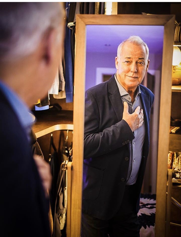 jowadders01's tweet photo. Please join me on my twitter campaign to get @MrBarrymore back on prime tv for good!

Please retweet this tweet that I’ve tagged the tv stations in to show how much we want him back and tweet hashtag #BringBackBarrymore #BackingBarrymore #MichaelBarrymore https://t.co/nr4Rq3T6Sp