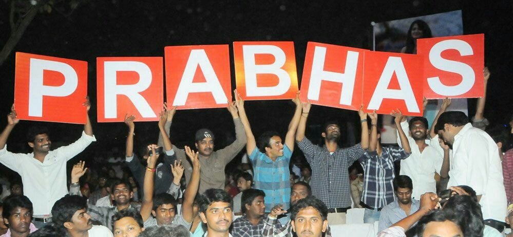 Javeeddh_'s tweet photo. 7 Years For MIRCHI Audio Launch 😍💃 chart buster album from dsp 
Still 2013 mirchi is the bestest album and bgm for me till now 🔥

#Prabhas 😎 https://t.co/xFZTuGubYJ