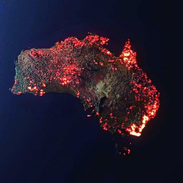 GKremlis's tweet photo. #InfoMonde 5.1.2020, 4pm #NASA 3D photos. The fifth continent, #Australia, is devastated by #fires. The planet is under threat! How can we have a carbon neutral planet if only the emissions of these fires exceed by far the carbon economies we are trying to make? #EU action needed https://t.co/jzcmlxgzb0
