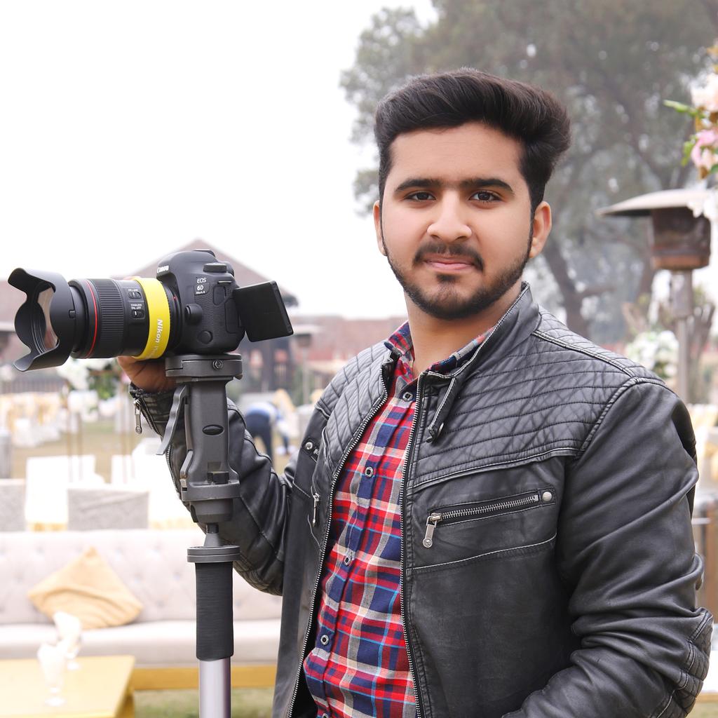 itx_junaidkhan's tweet photo. Golden Dreams Movies
Iftikhar Ahmad Khan : +923029656233
Junaid Khan : +923249452028
Make your Special Moments Memorable with customized budget.
#gdm #GoldenDreamsMovies #jk
#WeddingPhotographyVideography #PhotoShoot #signatureshoot
Work In All Over Pakistan, Saudi Arabia &amp; Dubai https://t.co/klXShGrdcL