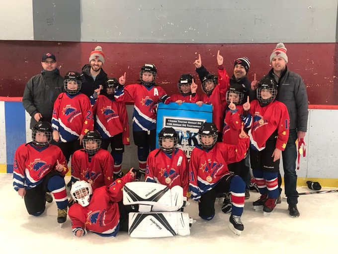 SEFHA Panthères (Arsenault) are the Atom B champs after defeating the SEFHA Shooting Stars 3-0! Congrats!
#DQ2020 #DQ2020_ATOMB
